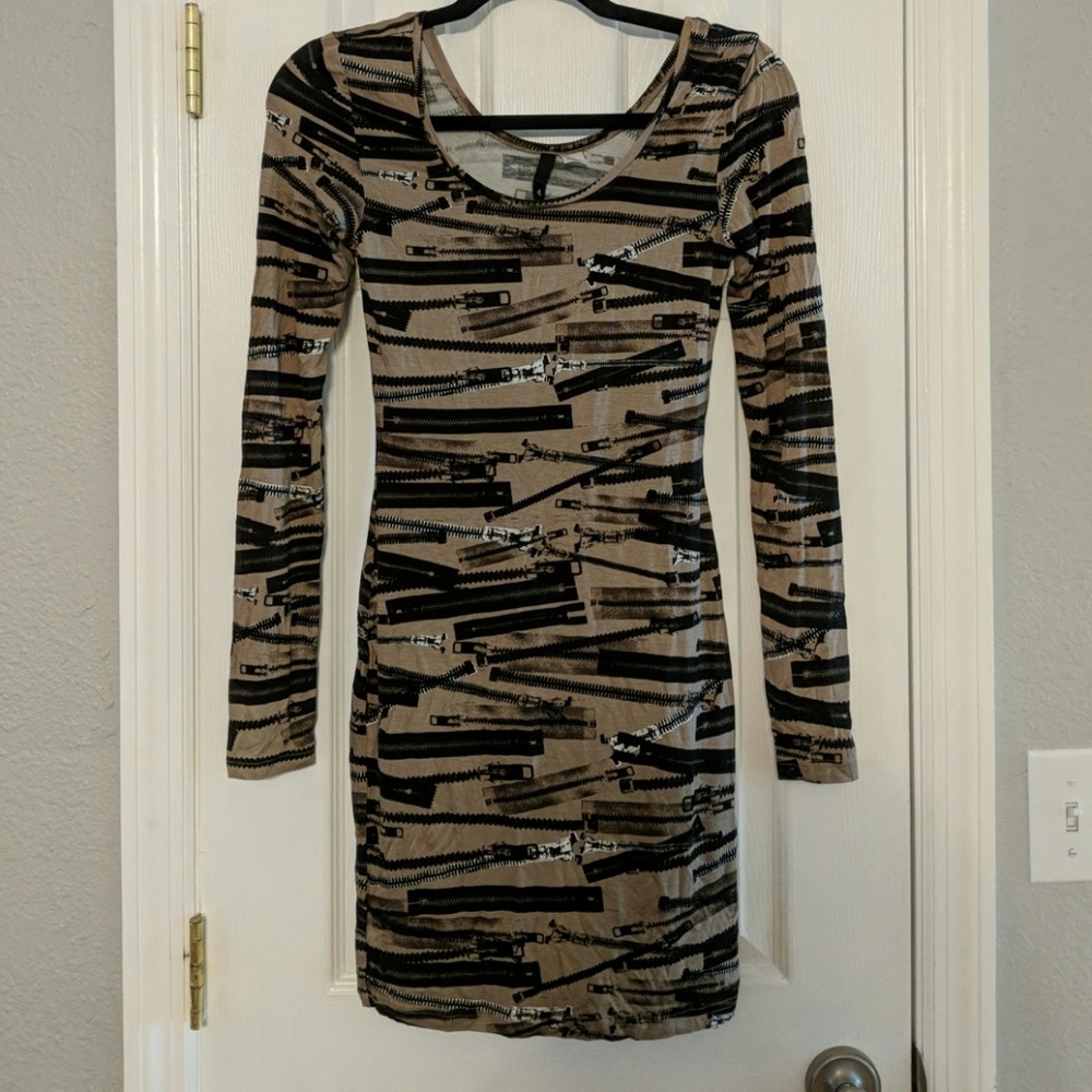 H&M funky zipper print long sleeve dress size 4